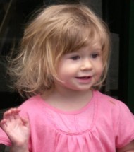 reviewslittlegirl2007.jpg